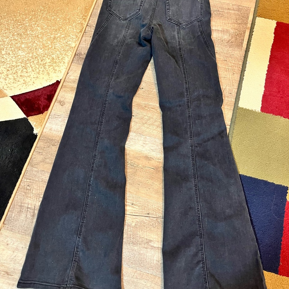 Hidden brand Women's Black Flared Jeans